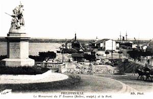 Philippeville - Monument du 3e Zouaves et le Port